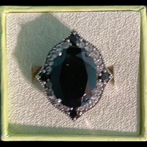 NWOT SS Ring with Black and White Stones